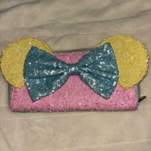 Loungefly Minnie Mouse Wallet